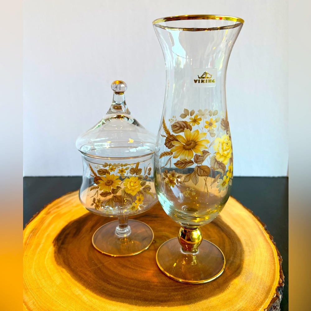 Viking Clear Glass Vase & Apothecary Jar w/Brown and Yellow Flowers. W/Sticker 2